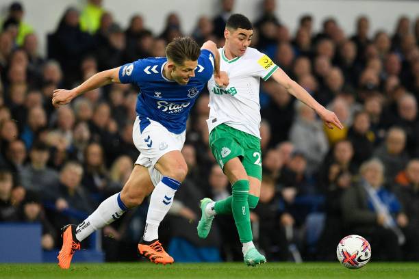 拉莫斯凭借 拉莫斯凭借