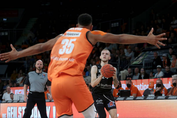 士战术阵容 士战术阵容