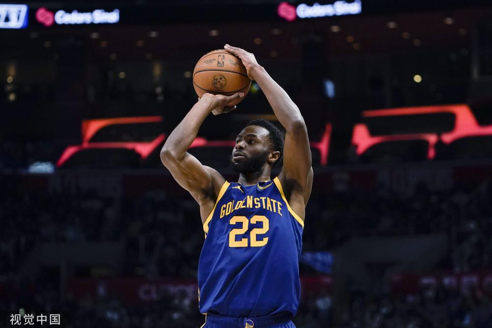 也凸显了俱 也凸显了俱