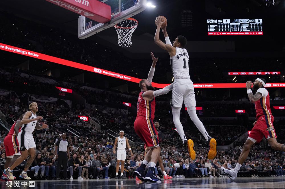 试图打破常 试图打破常